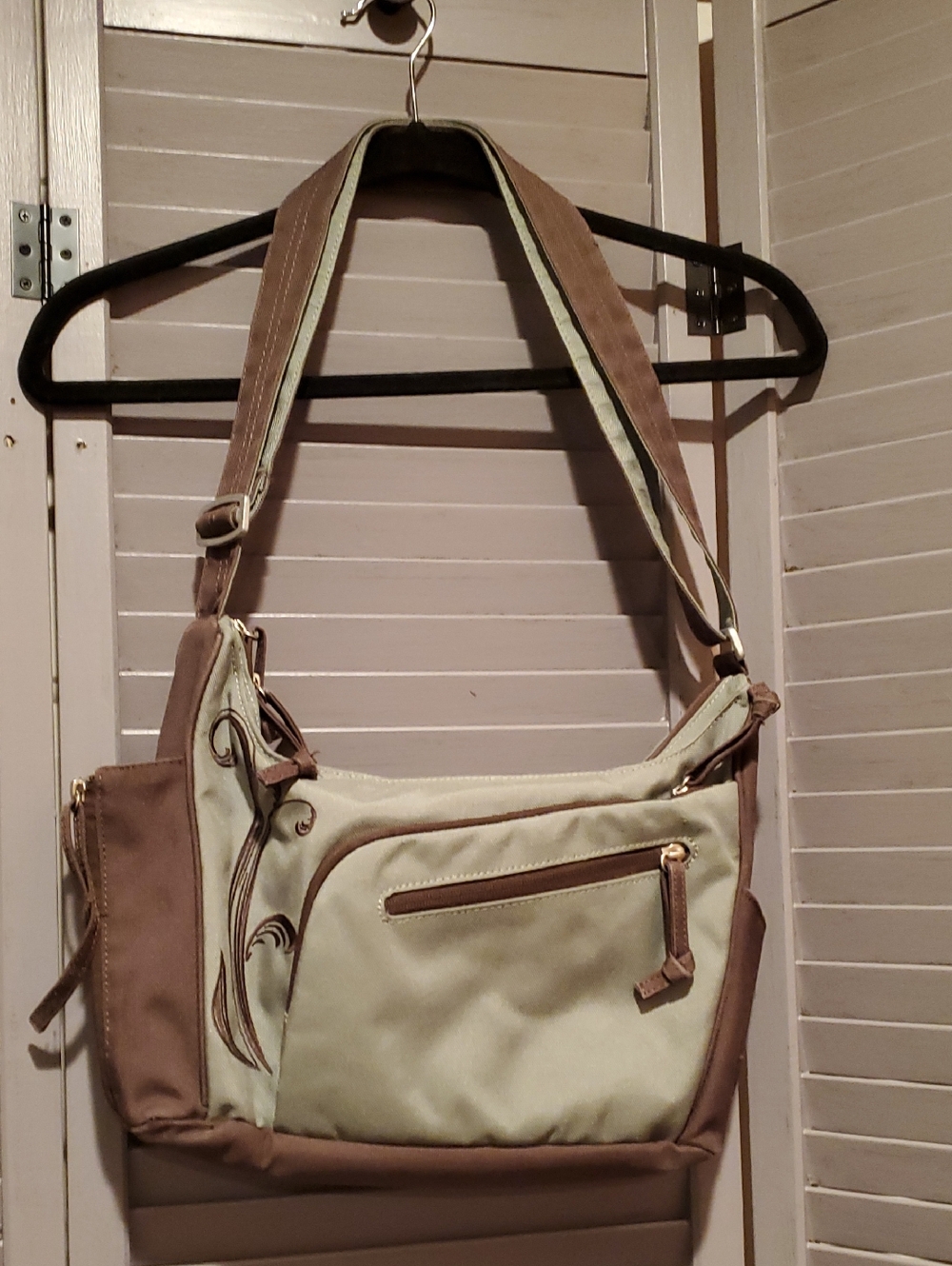 Rei Cross Body Shoulder Bag Floral Pattern with Adjustable Strap